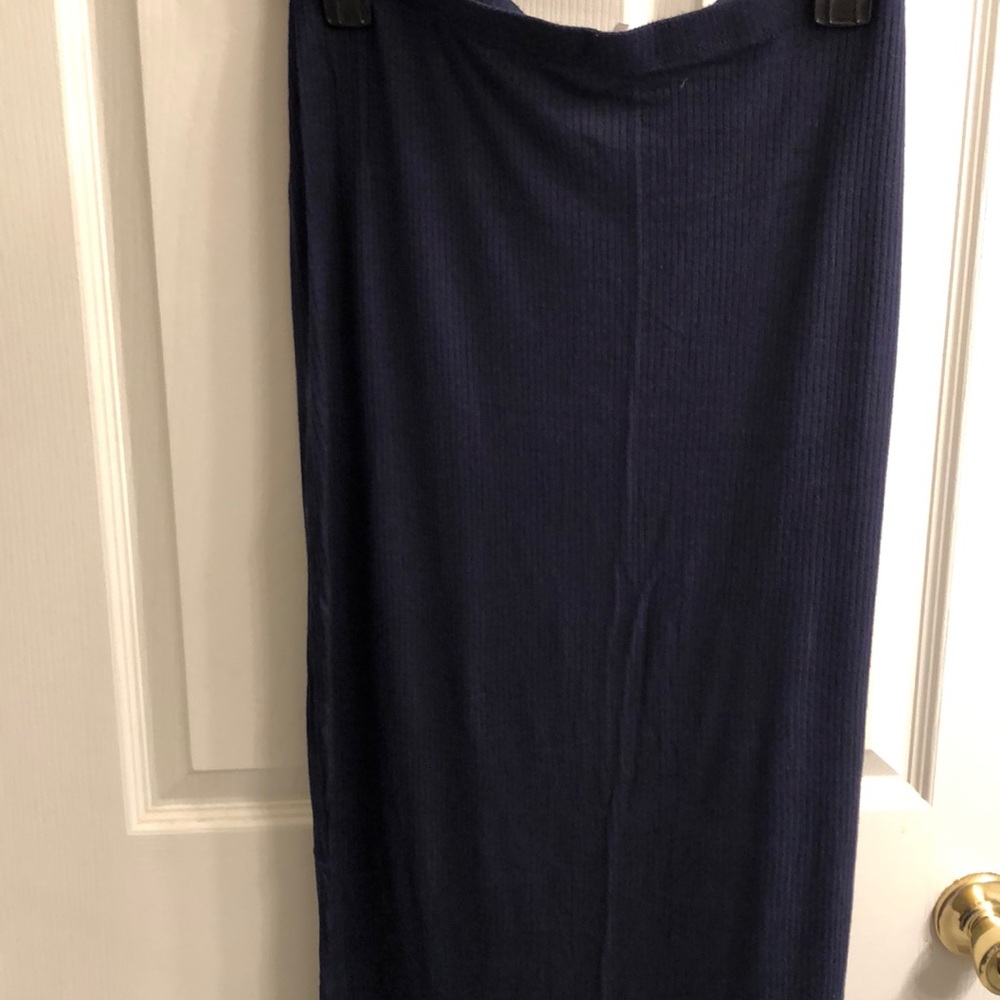 Ribbed maxi skirt